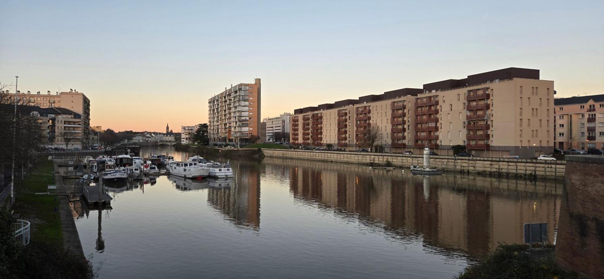 Apartmán Le Balcon D'Anatole 3Etoiles Le Mans Exteriér fotografie